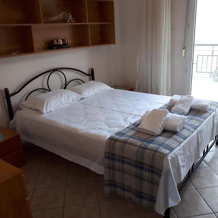 Iraklitsa Bay Apartment Nea Iraklitsa Eksteriør billede
